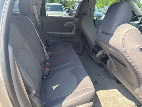 Used 2012 Chevrolet Traverse LS FWD image 13