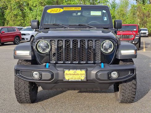 Used 2023 Jeep Wrangler Unlimited w/ Cold Weather Group AWD/4WD image 2