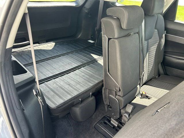 Used 2025 Kia Sorento LX FWD image 49