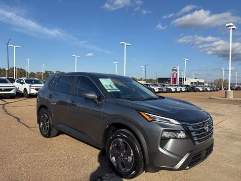 New 2026 Nissan Rogue SV image 5