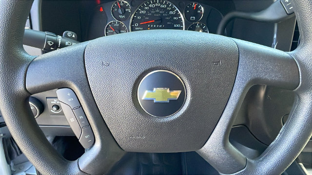 New 2026 Chevrolet Express 2500 Extended w/ Communications Package RWD image 24