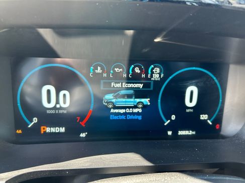 Used 2022 Ford F150 Lariat image 17