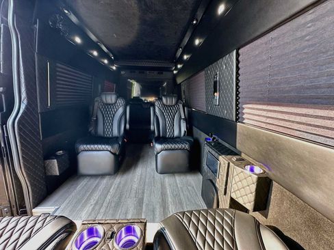 Used 2019 Mercedes-Benz Sprinter 170 image 24