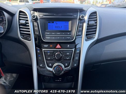 Used 2016 Hyundai Elantra GT FWD image 14