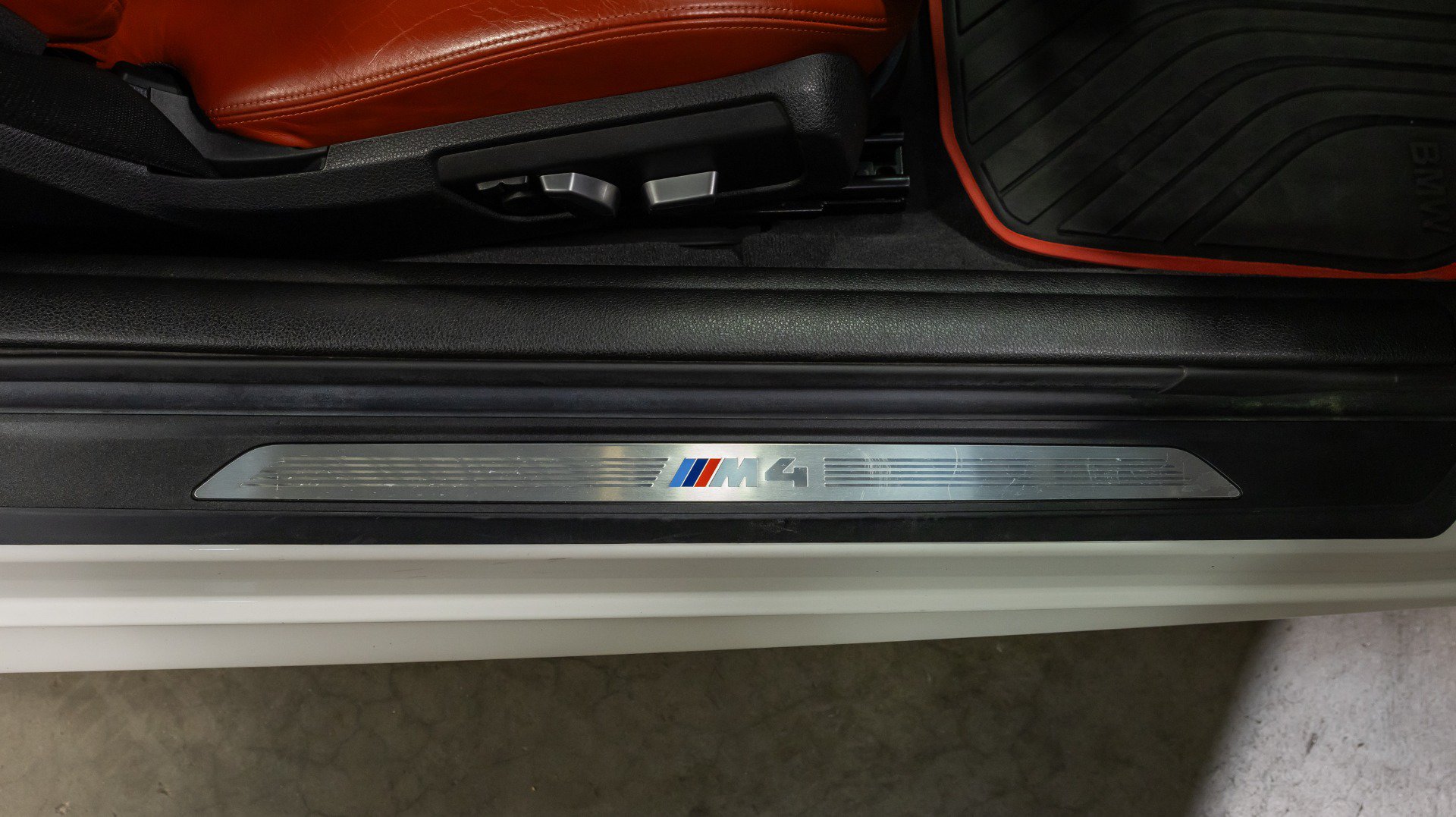 Used 2016 BMW M4 Convertible RWD image 69