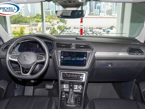 Used 2022 Volkswagen Tiguan SE FWD image 21
