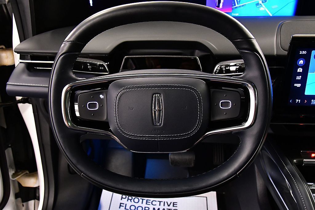 Used 2024 Lincoln Nautilus Reserve w/ Equipment Group 202A AWD/4WD image 20