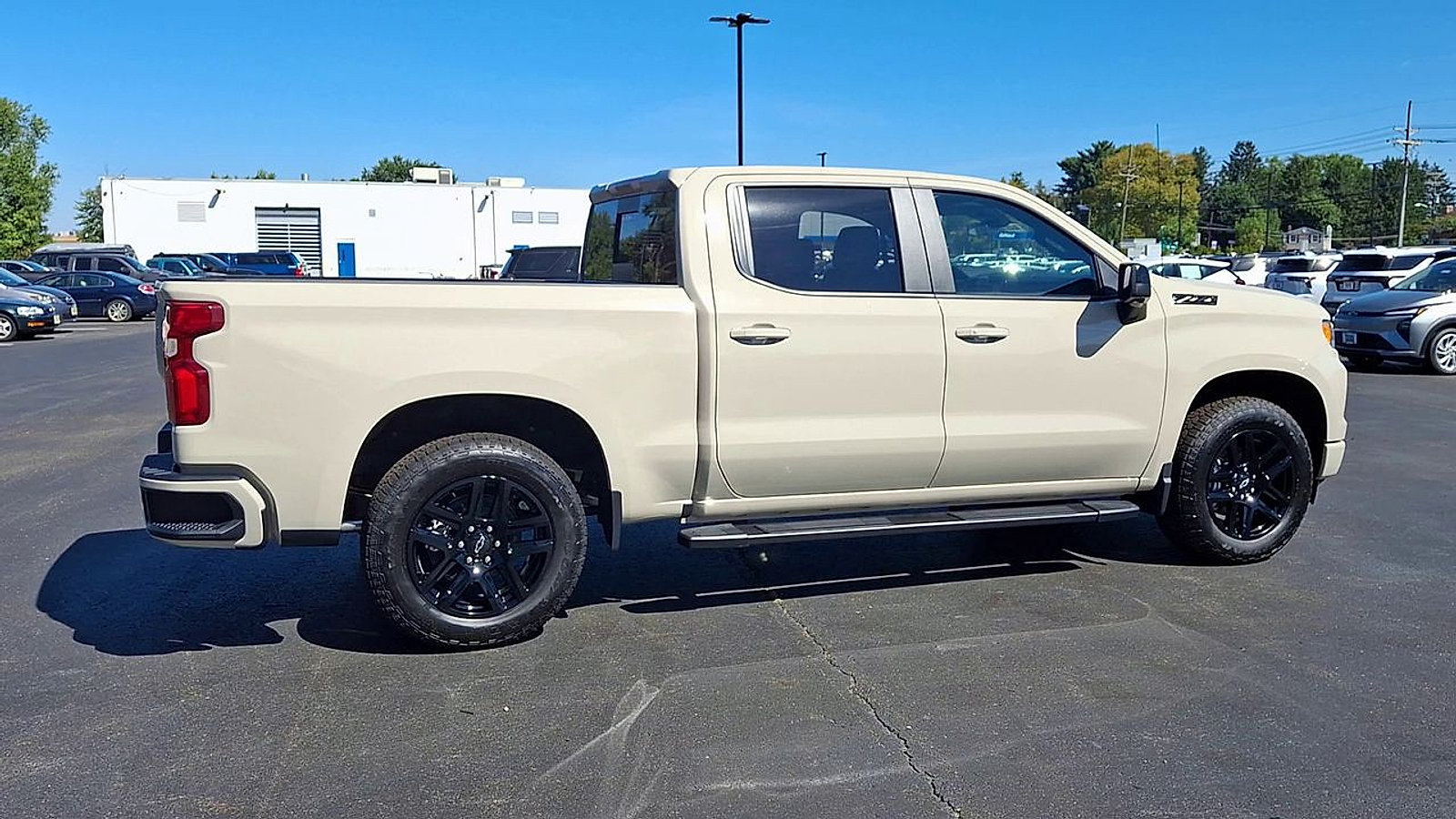 New 2026 Chevrolet Silverado 1500 RST w/ Z71 Off-Road Package AWD/4WD image 3