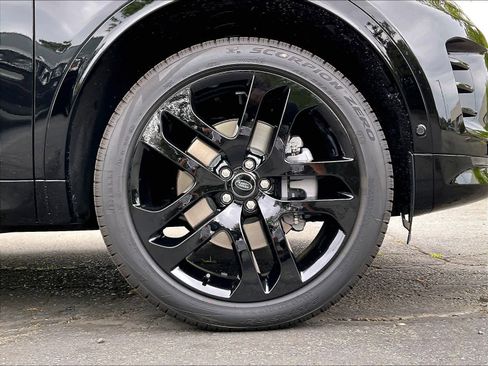 New 2026 Land Rover Discovery Sport Landmark AWD/4WD image 14