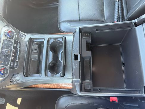 Used 2017 Chevrolet Tahoe Premier AWD/4WD image 29