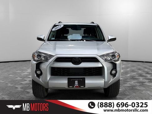 Used 2022 Toyota 4Runner SR5 image 10