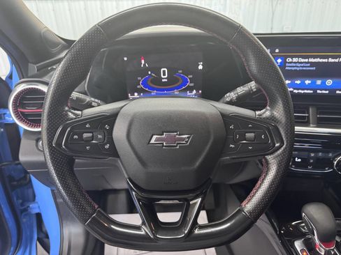 Used 2024 Chevrolet Trax RS w/ Driver Confidence Package image 20