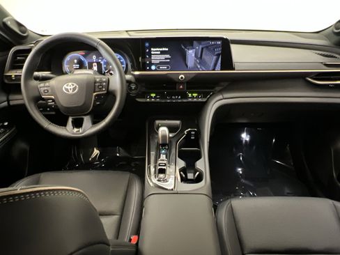 Used 2026 Toyota Crown Platinum AWD/4WD image 22