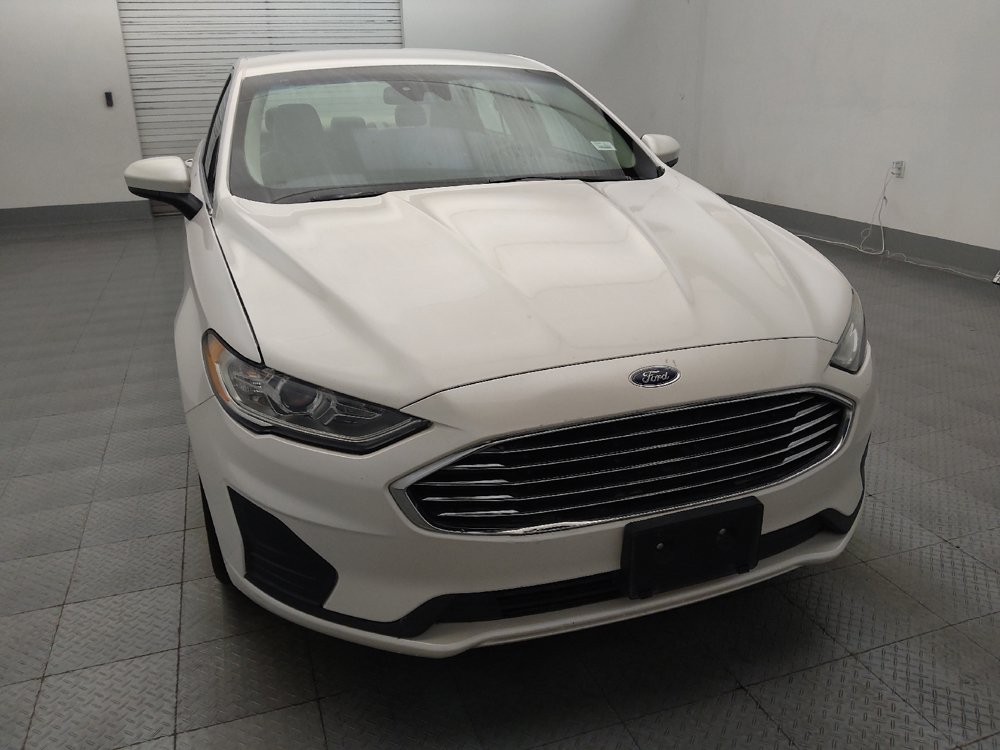 Used 2019 Ford Fusion SE FWD image 14
