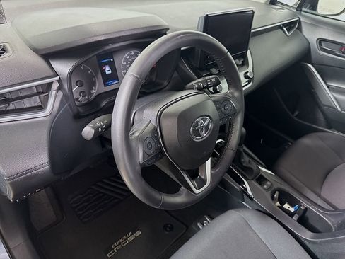 Certified 2024 Toyota Corolla Cross LE FWD image 10