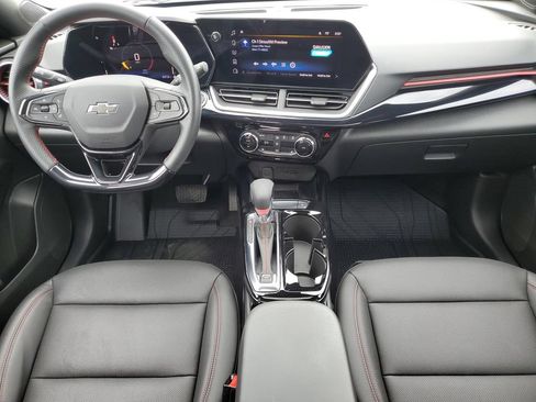 Certified 2024 Chevrolet Trax RS w/ Sunroof Package FWD image 25