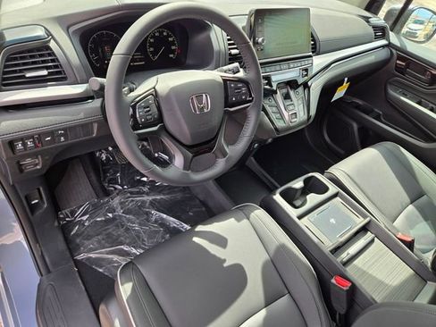 New 2026 Honda Odyssey Touring image 11