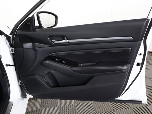 Used 2022 Nissan Altima 2.5 SL image 25