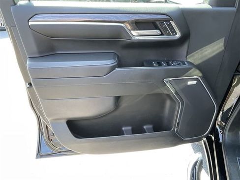 Used 2024 Chevrolet Silverado 1500 LTZ w/ LTZ Premium Package image 25