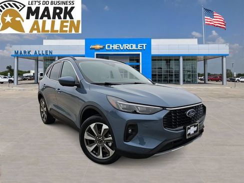 Used 2024 Ford Escape Platinum AWD/4WD image 1