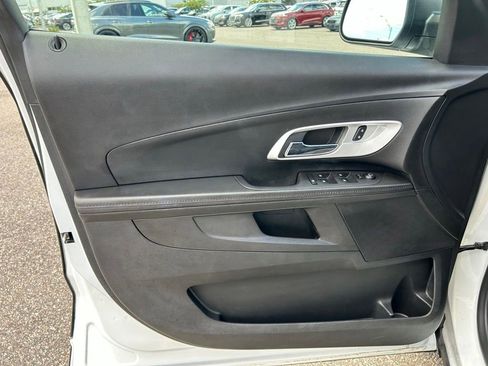 Used 2016 Chevrolet Equinox LS FWD image 16