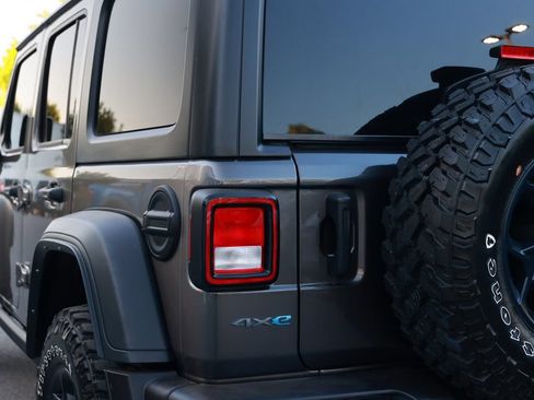 Used 2023 Jeep Wrangler Unlimited w/ Cold Weather Group AWD/4WD image 13