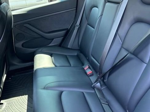 Used 2021 Tesla Model 3 Standard Range Plus RWD image 8