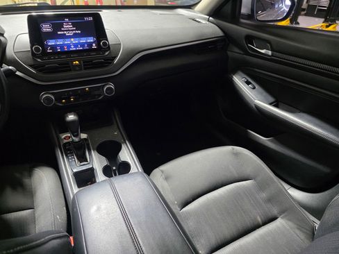 Used 2019 Nissan Altima 2.5 S FWD image 8