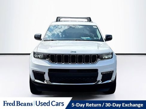 Used 2022 Jeep Grand Cherokee L Limited AWD/4WD image 2