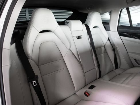 Certified 2023 Porsche Panamera 4 w/ Premium Package AWD/4WD image 6