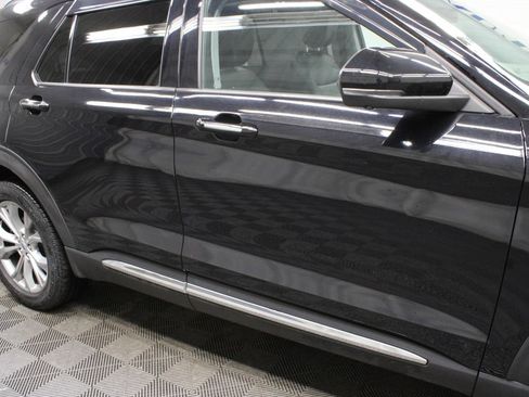 Used 2021 Ford Explorer Limited w/ Class III Trailer Tow Package AWD/4WD image 43