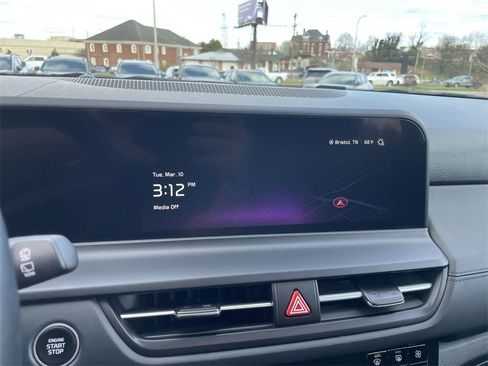 Certified 2024 Kia Seltos EX image 12