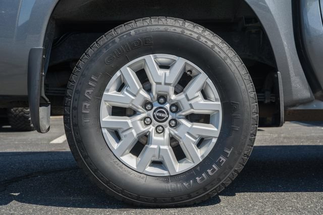Used 2022 Nissan Frontier SV AWD/4WD image 38