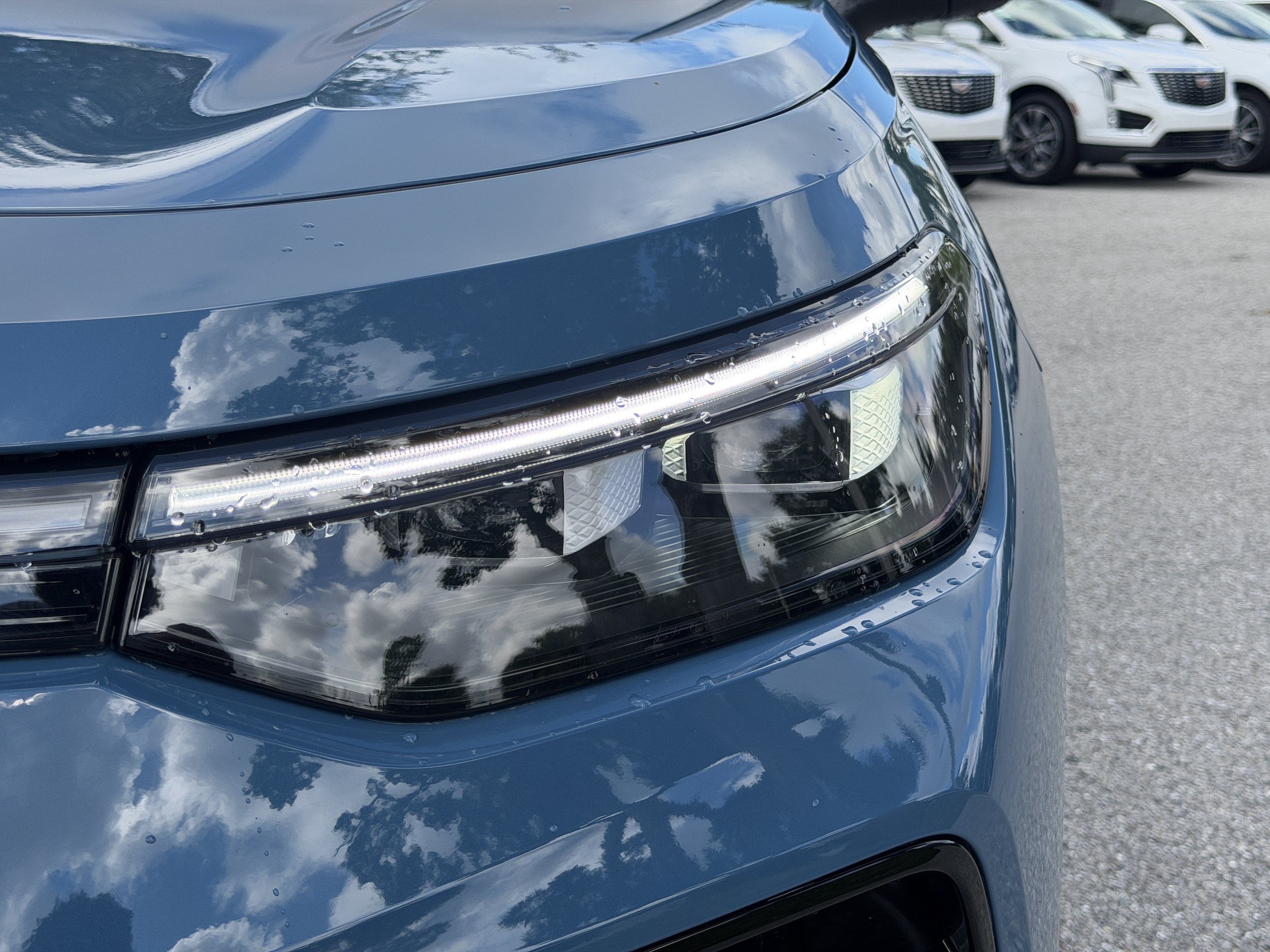 New 2026 Volkswagen Tiguan SEL R-Line AWD/4WD image 9