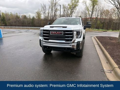 Used 2024 GMC Sierra 2500 SLE w/ SLE Convenience Package image 12