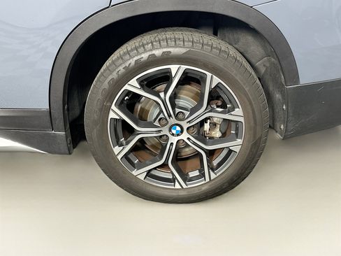 Used 2021 BMW X1 xDrive28i w/ Convenience Package image 11