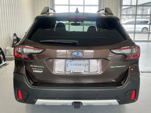 Used 2022 Subaru Outback Limited AWD/4WD image 4