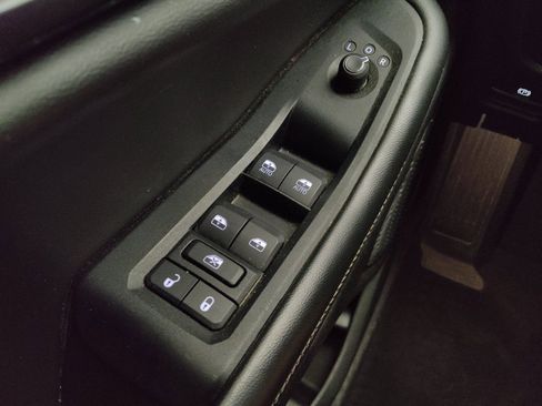Used 2023 Jeep Grand Cherokee Laredo w/ Luxury Tech Group I AWD/4WD image 27