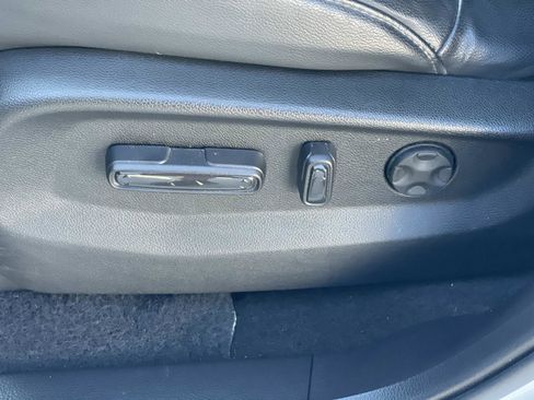 Used 2019 Honda CR-V Touring image 17