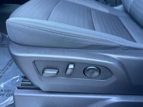 Used 2024 Chevrolet Silverado 1500 LT image 14