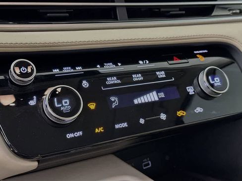 Used 2024 INFINITI QX60 Luxe AWD/4WD image 18
