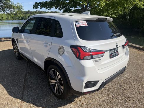 Used 2021 Mitsubishi Outlander Sport ES FWD image 5