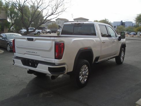 Used 2021 GMC Sierra 2500 Denali w/ Denali Ultimate Package image 16