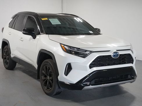 Used 2024 Toyota RAV4 XSE w/ Weather Package AWD/4WD image 3