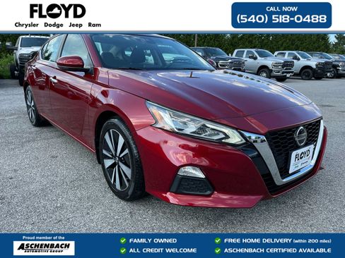 Used 2022 Nissan Altima 2.5 SV w/ SV Premium Package FWD image 1