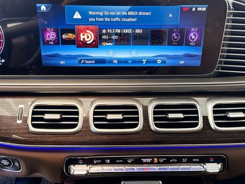 New 2026 Mercedes-Benz GLS 450 4MATIC image 14