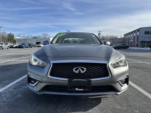 Used 2018 INFINITI Q50 Luxe w/ Essential Package (2.0T Luxe) image 2