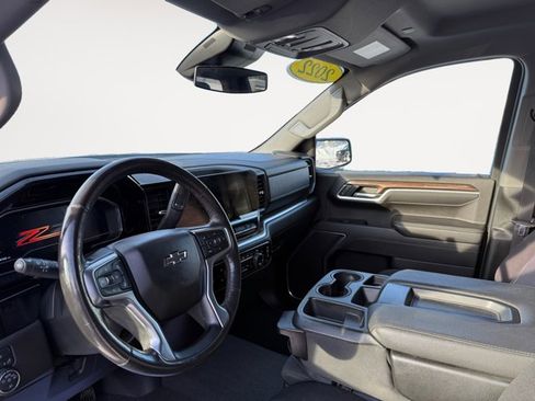 Certified 2022 Chevrolet Silverado 1500 RST w/ Z71 Off-Road Package image 9