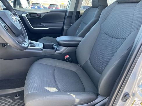 Used 2025 Toyota RAV4 LE image 17