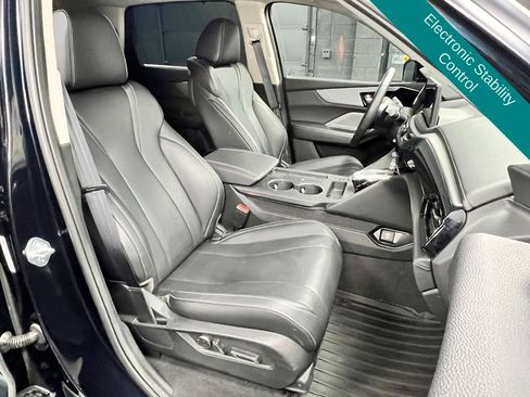 Used 2025 Acura MDX SH-AWD w/ Technology Package image 8